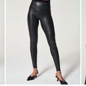 SPANX faux leather seamless leggings. Excellent used condition, warn once.